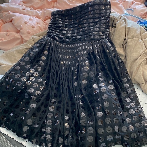 Bea Dresses & Skirts - Bea black strapless sequence side zip tooled dress medium